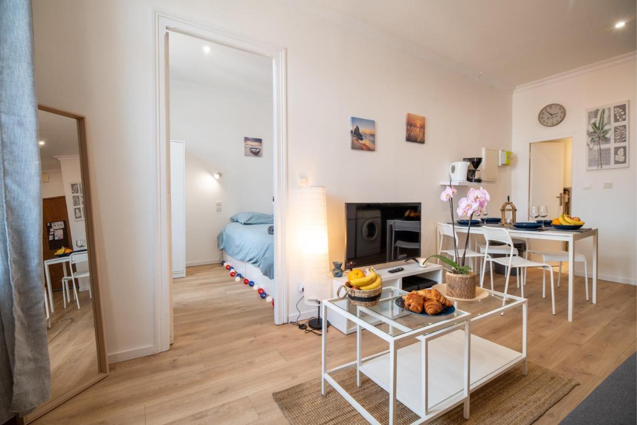 Private Independant Flat - Lourdes City Center - 2 Balconies Екстер'єр фото